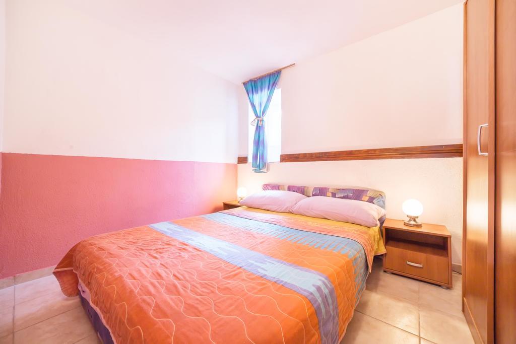 Apartment Mika Vodice Eksteriør billede